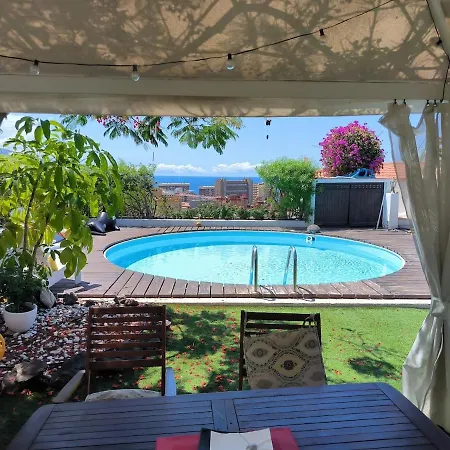 Modern Panoramic With Pool & Terrace Ferienhaus